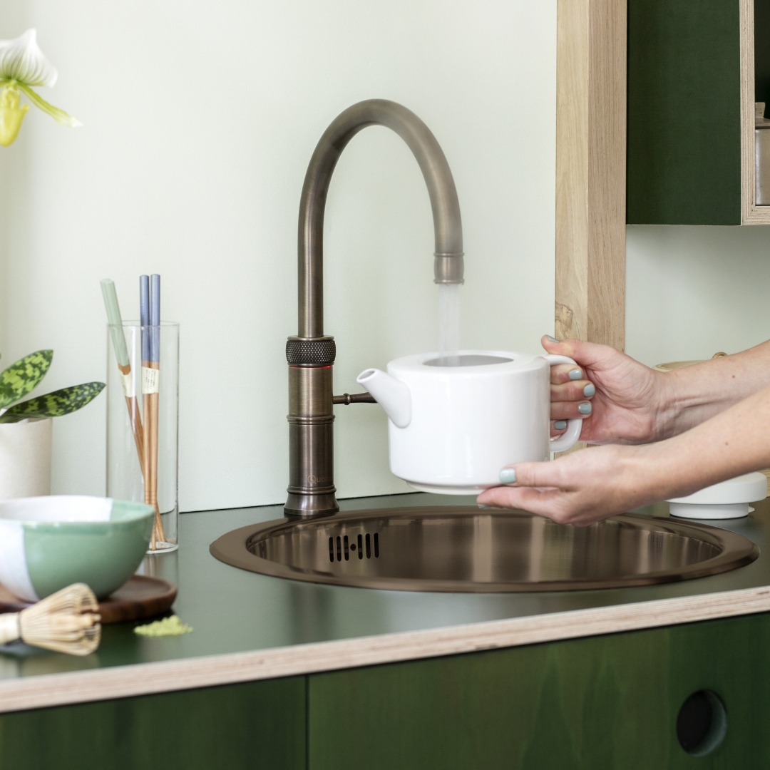 Versatile and effortlessly compatible with various kitchen styles and sink type, Quooker taps use much less electricity than kettles, making them very energy efficient and budget-friendly! 

Order your Quooker tap with us today. 

#Bathroom #Kitchen #BathroomDesign #KitchenDesign