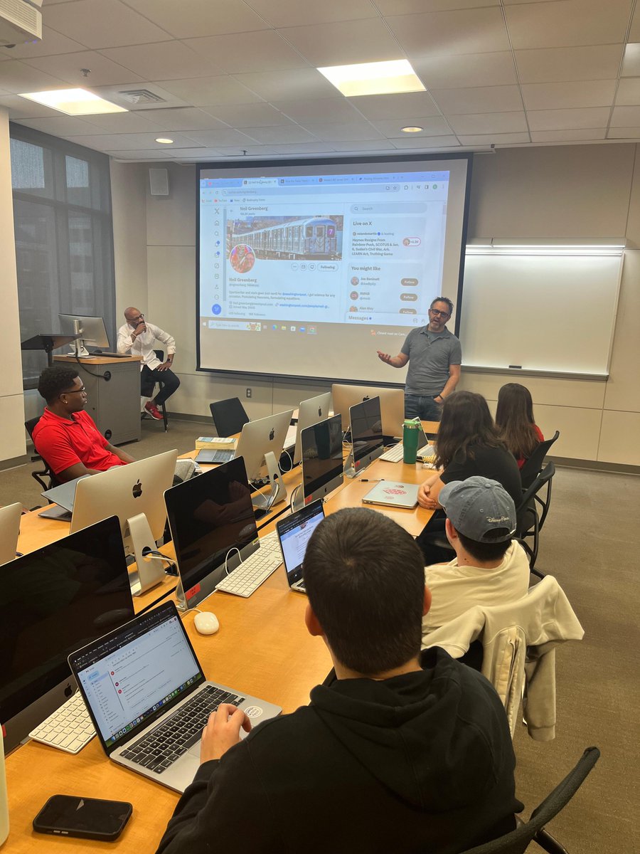 A big thank you to @PostSports' @ngreenberg who made his annual visit to @ProfBlackistone's Sports Reporting & Writing Class to talk about using data and analytics in sports reporting.