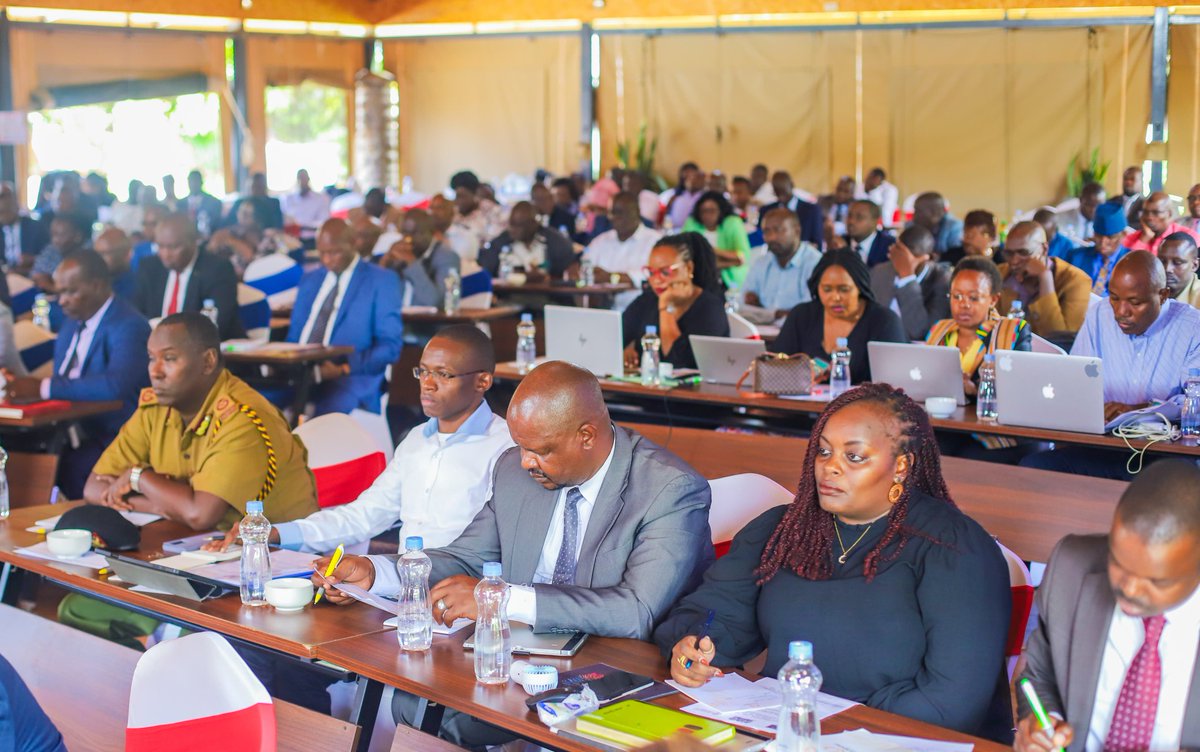 GDUDelivery's tweet photo. @GDSDelivery officers, who operate under the State Department for Performance &amp; Delivery Management @Ke_performance, took part in a two-day capacity strengthening forum in Kisumu organized by @FAO and the Government of Kenya. 1/4 https://t.co/dRUZdpOk6n