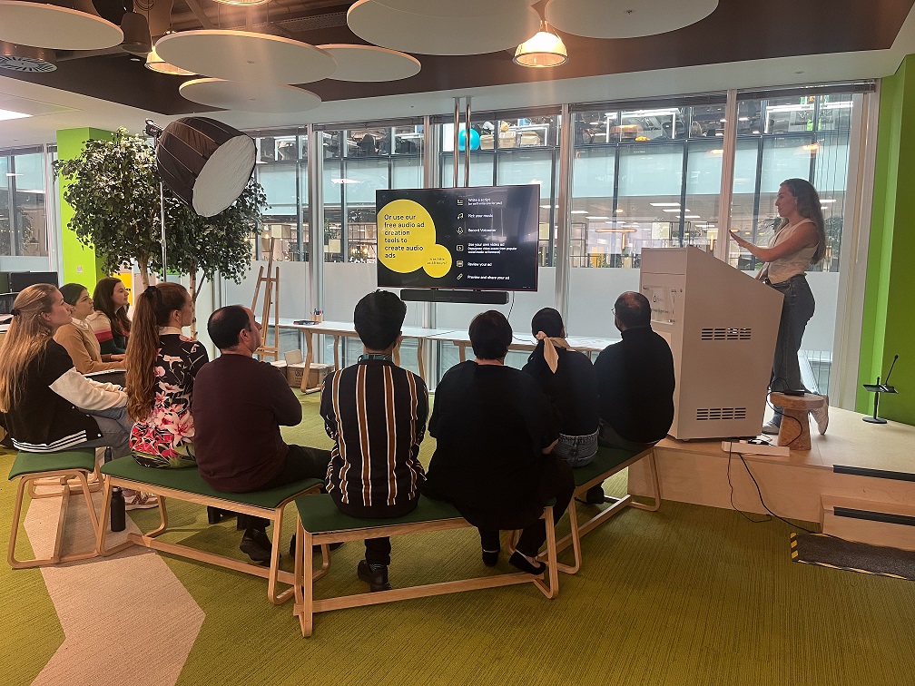 Stafford_Long's tweet photo. Our Digital Forum is back with a bang with sessions from Kitty at @Spotify, a focus on podcasting as well as Mercy from Performance Media with our monthly AI focus. Thanks to all for presenting and Nabil for organising the monthly forums! https://t.co/lY5sfOQnZO