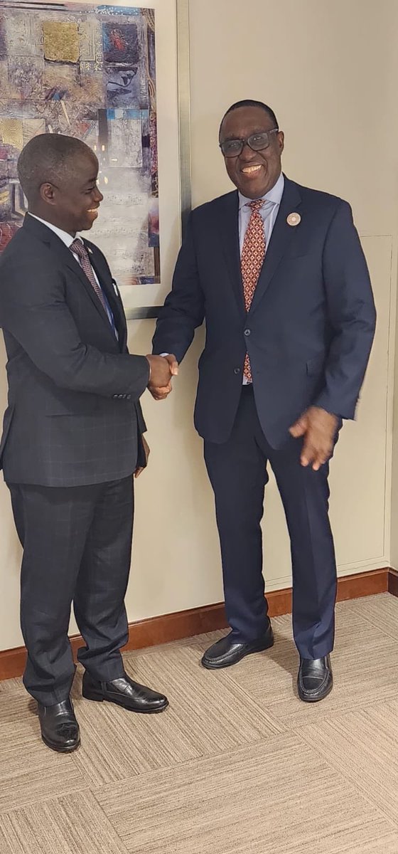 Pleasure to meet today with HE Alexander Nuettah, Minister of Agriculture of Liberia! Excited to discuss how IITA can support Liberia for cassava value chain development. Looking forward to a great partnership ahead. @IITA_CGIAR 🌿🌍 #agriculture #partnership #Liberia