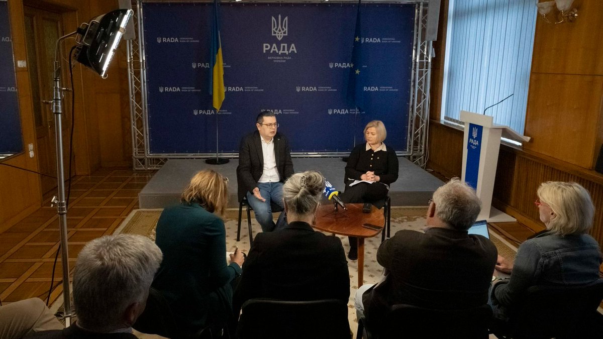 Clear communication is critical in #Ukraine's🇺🇦 resistance to #Russia's brutal war of aggression. I'm pleased to bring experts & journalists from #France🇫🇷 up to speed on key issues & the work of the Foreign Policy Committee. Read on & #StandWithUkraine🔽! t.me/verkhovnaradao…