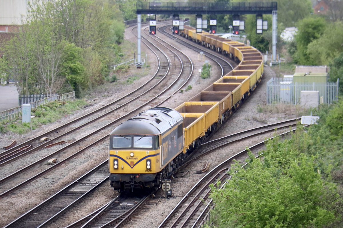 GBRf #Class69 69001 ‘Mayflower’ hauling 7M18 0720 Doncaster Up Decoy > Toton North Yard through Derby #MML