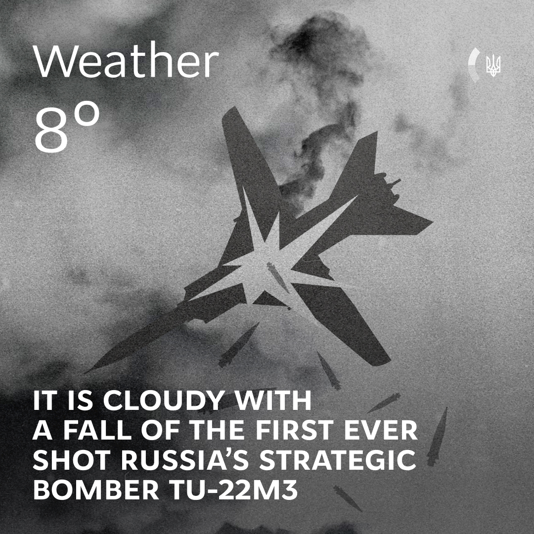 Ukraine shot down a Russian Tu-22M3 strategic bomber for the first time, destroying a warplane capable of carrying long-range missiles used to attack Ukrainian cities. Glory to @DI_Ukraine @KpsZSU