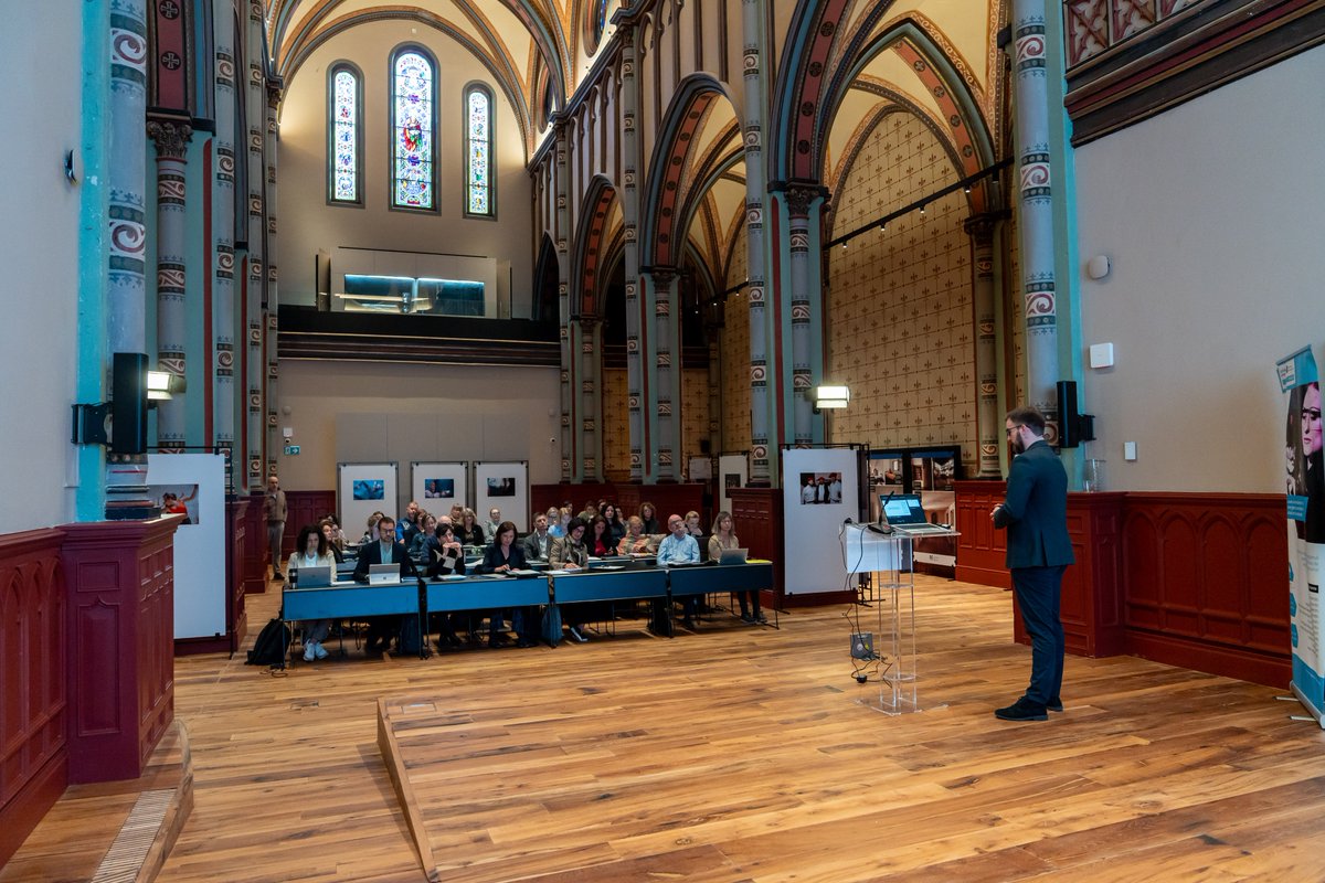 DEBUTING project tweet media