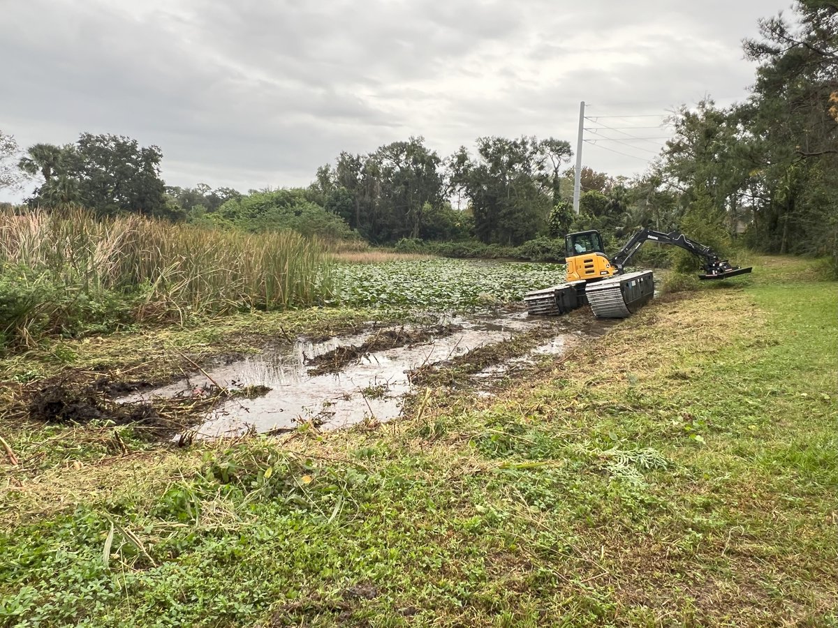 WetlandEquip's tweet image. Maintaining a drainage pond
#brushcutter
#treetrimmer
#maintenance
#waterway
#ROW
#infrastructure
#buggylife
#amphibious
#amphibiouslife
#amphibiousexcavator
#amphibiousbuggy
#amphibiousequipment
#swampexcavator
#swamplife
#wetlandequip
@Wetlandequip
wetlandequipment.com