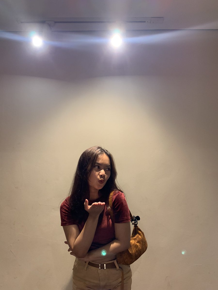jandomanis's tweet photo. @SUNDA_FESS hayu a, tos cape foto nyalira wae😞
#SundaInLove https://t.co/QOmlAFV8rl