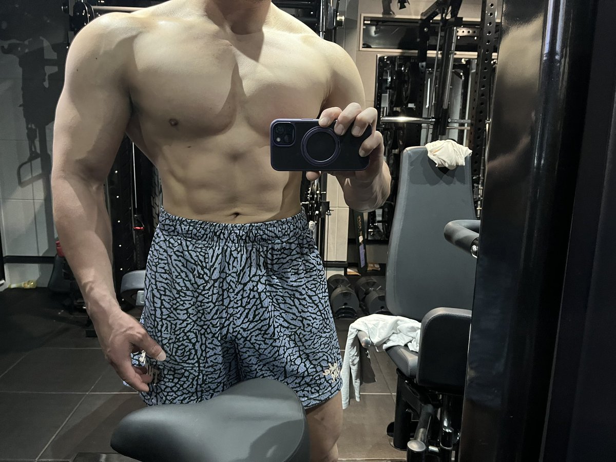 kokohoremuscle tweet picture