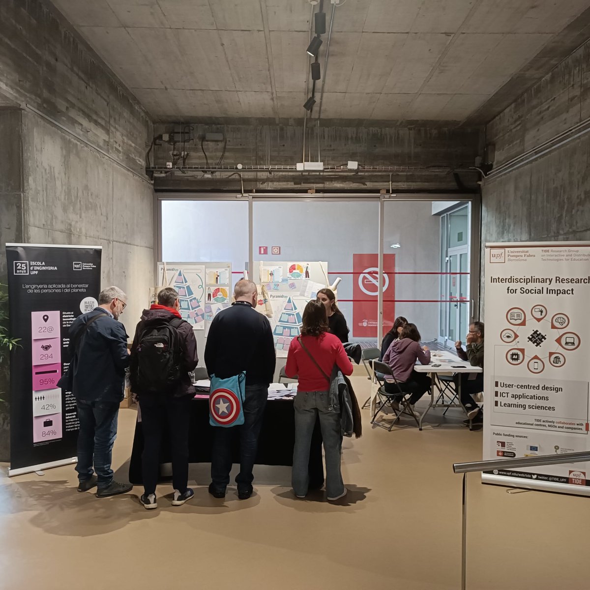 ESCmariafortuny's tweet image. Implementant la gamificació a la gestió del #FaigLab a #steamconf24 amb @steamconfbarcelo  @cesire_cat @upfbarcelona