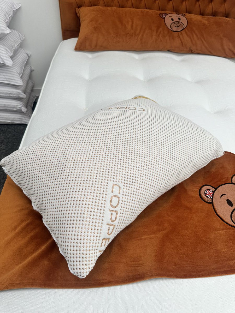 Copper Infused Memory Foam Pillow Now In Stock! loads of Health benefits with this Pillow! Only £10.99!! Here is the link! boshmarket.co.uk/collections/bo… This pillow is my favourite pillow! Bosh❤️
