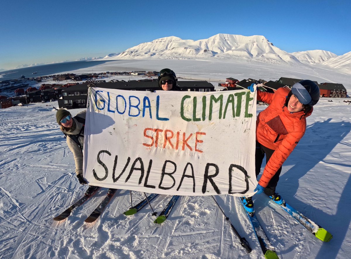 #GlobalClimateStrike in Arctic with the wonderful people of Arctic Climate Action Svalbard and @Fridays4future