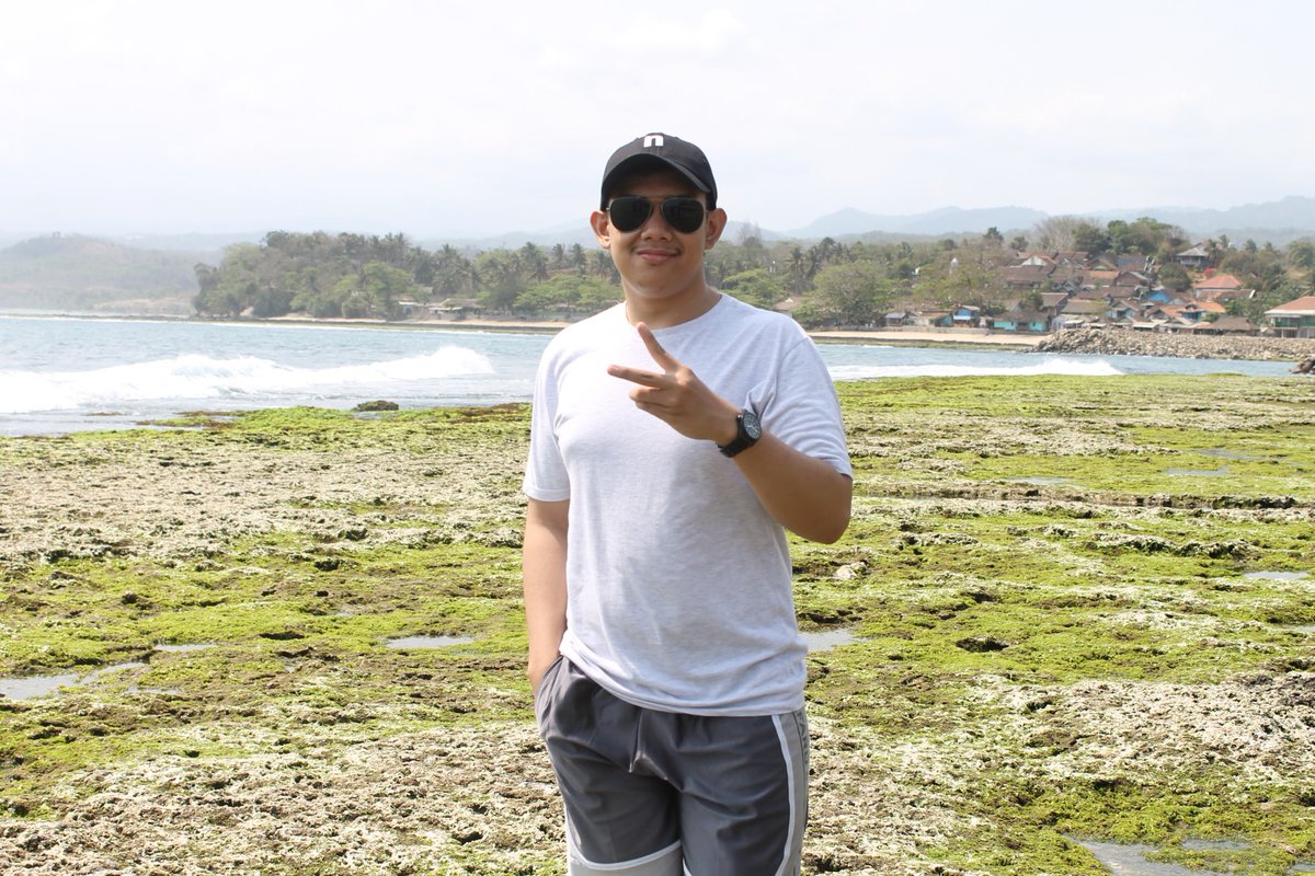 bankpu26's tweet photo. @SUNDA_FESS Cobian ah iseng weh #sundaInLove https://t.co/pDI8sJjJST