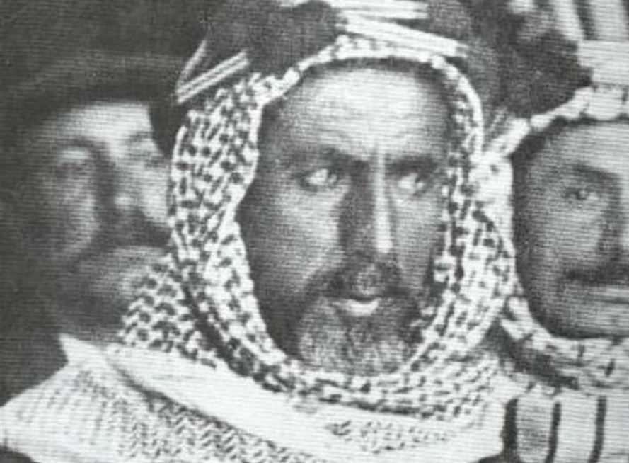 'عاد الشيخ سالم من الجهراء، مساء ٢٢ [فبراير ١٩٢١] وتوفى في نفس الليلة بالتهاب رئوي، الساعة ١١:٤٥ مساء'

الوثائق🇬🇧
١٩٢١ 

#الكويت