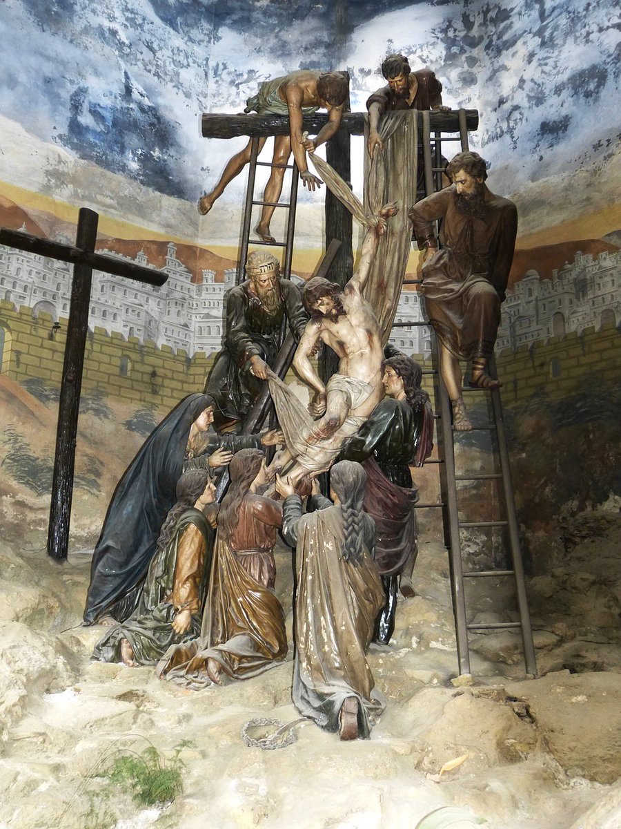 Body of Jesus placed in Mary's arms
#FridayDevotion #Sorrowfulmysteries #MystèresDouloureux #GloireADieu #JesusIsLord #ChristRoi #ChristIsKing
#AveMaria #MotherofGod #QueenOfRosary #ReinedelaPaix #QueenOfPeace #MediatrixOfAllGraces 
#PrayForUS 🙏
#PraytheRosary #Rosaire #Rosario