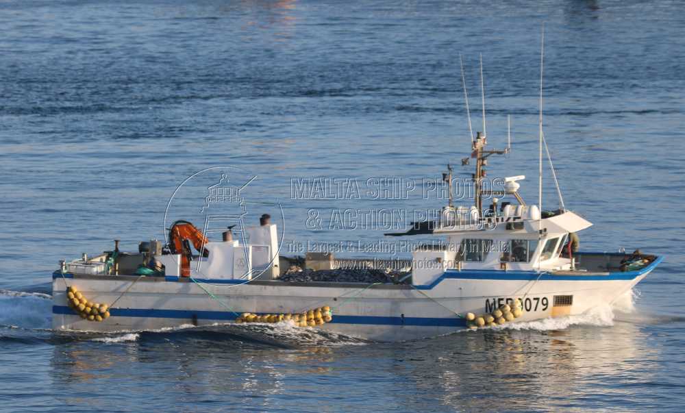 #Fishingsupportvessel #MAREBLU with #fishingmatricola as #MFD0079 #leaving #grandharbourmalta - 24.07.2020  - maltashipphotos.com - NO PHOTOS can be used or manipulated without our permission