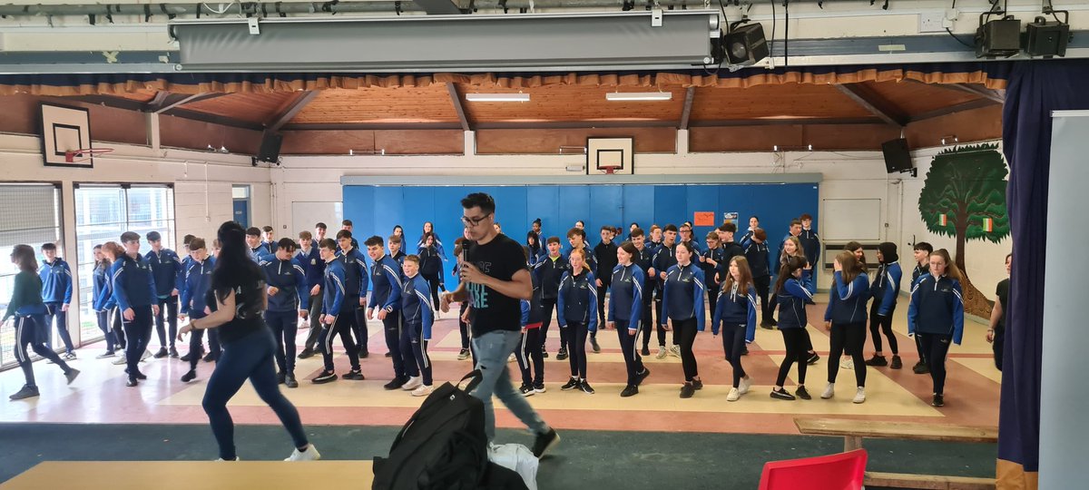 Super fun salsa dancing for students and staff all morning in @stjosephsrush as part of #STJWellbeingweek 💃🕺💙 Be active - Exercise makes u feel good @TYSTJRush @RoisinMcGowan42