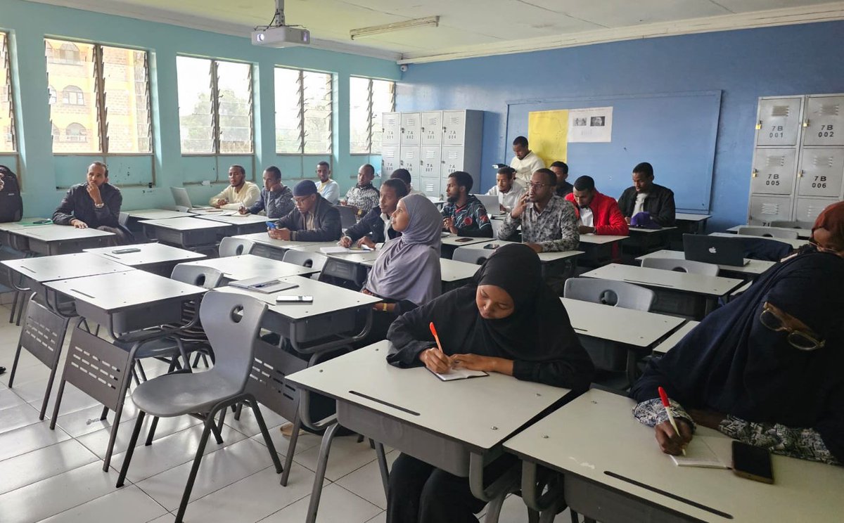 neydunichapter's tweet photo. On 10th Feb 2024, we concluded our capacity building training for the first cohort of #volunteers. 
Skills such as public speaking, effective comm.,leadership, teamwork, self analysis/reflection, basics in graphic degisn among others were taught in 4 weeks. https://t.co/vuMUrp7q96