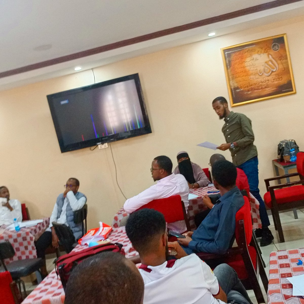 neydunichapter's tweet photo. On 10th Feb 2024, we concluded our capacity building training for the first cohort of #volunteers. 
Skills such as public speaking, effective comm.,leadership, teamwork, self analysis/reflection, basics in graphic degisn among others were taught in 4 weeks. https://t.co/vuMUrp7q96