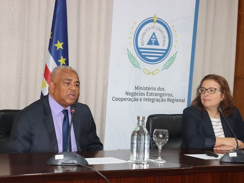 Instituto Diplomático tweet media