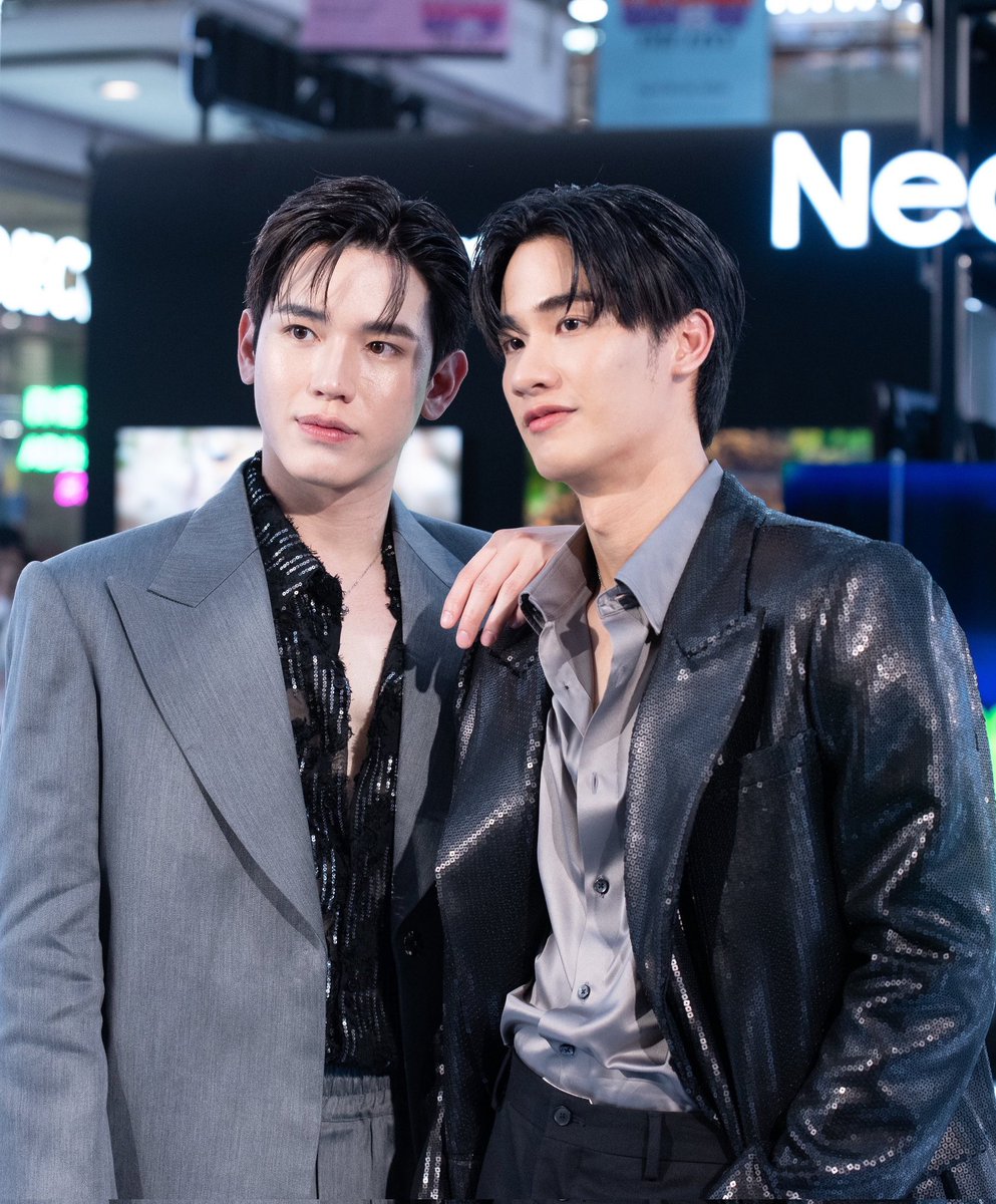 tetawan_ssi's tweet photo. @fessthai centil bisa, cantik bisa makanya Tawan doyan hehehe 🤭 https://t.co/hssuoRWp3D