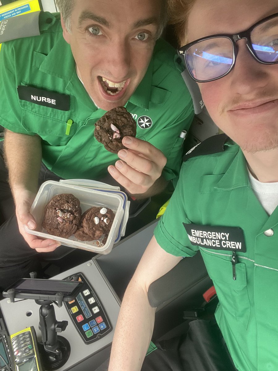 HarryCoutts4's tweet photo. As we’re about to enter a very busy event season over in sunny ‘ull’, I’ve had some of the best NHSE shifts supporting @YorksAmbulance on behalf of @stjohnambulance with some of the most amazing colleagues while responding to all categories of 999 calls. What a privilege it is! https://t.co/LKtwVGbPxO