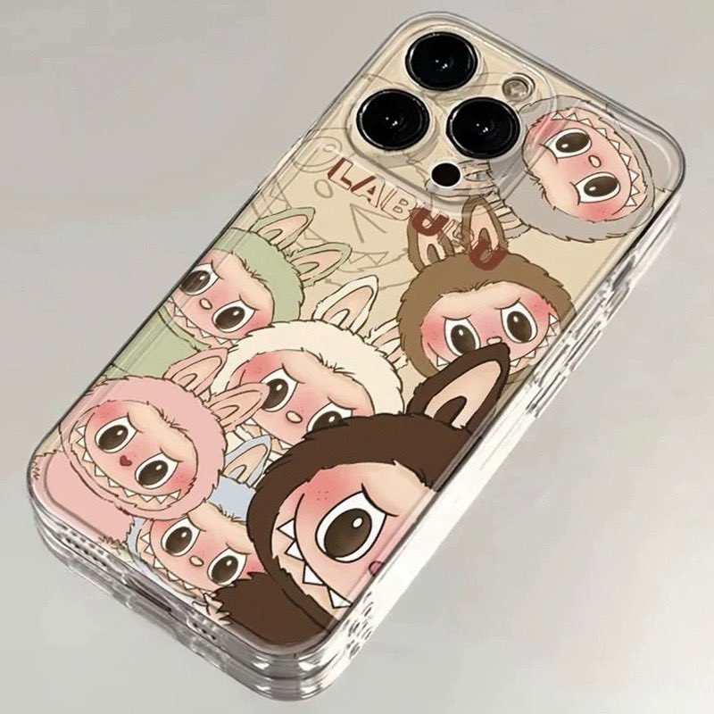 โอ้ยยยย น่าร้ากกกกก เคสน้องบูบู้ มีทุกรุ่นตั้งแต่ ip7-ip15 เลย เป็นเคสใสสกรีนลายมาครบ 7 ตัว! ตอนนี้มีโปร 2 อันส่งฟรีนะ ด่วนเลยสาววว🔥👀