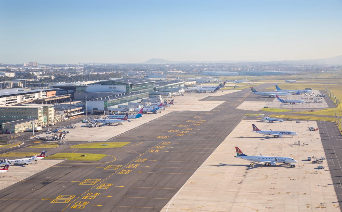 Congratulations to Cape Town International Airport for being recognised as the Best Airport in Africa - again! 🌍👩‍✈️ Tourism is a key enabler of jobs and opportunity, and this world-class airport is the entry point for visitors✈️ @MireilleWenger @capetownint @Airports_ZA