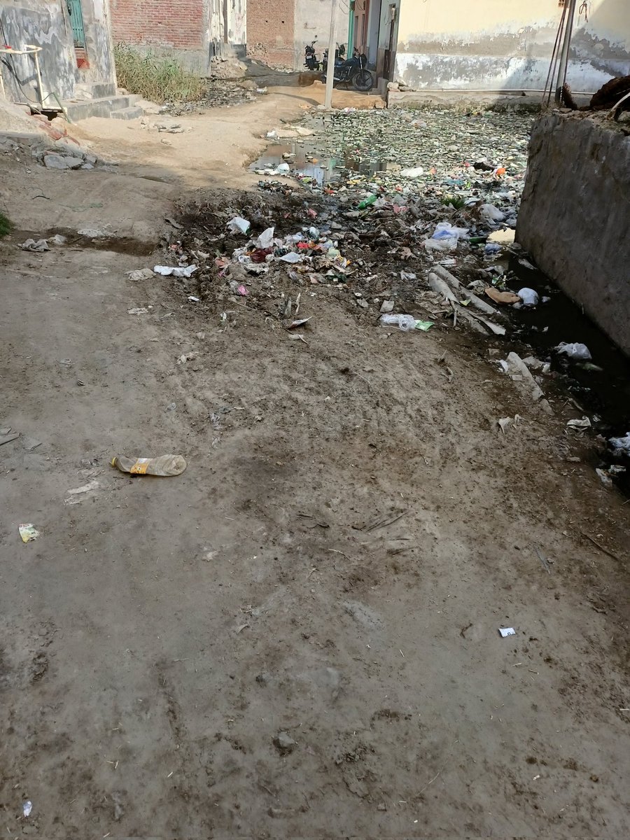 Rophager's tweet photo. Sir,With due respect,I would like to draw your attention to the condition of my street.which is worse as there are no roads here.Due to the lack of roads and drains we people have to face lot of problems.I request you to take action as soon as possible.
@ChiefGhaziabad @UPGovt https://t.co/h4hCNnDjW5