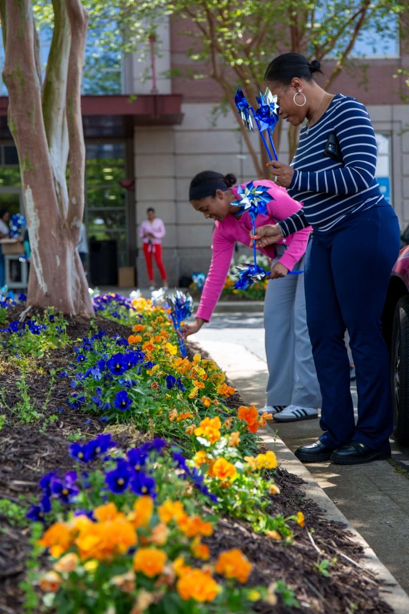 GeorgiaDJJ's tweet photo. April marks #ChildAbusePreventionMonth. DJJ team members placed pinwheels outside of Central Office to symbolize our commitment to advocating for children and families. #ChildAbusePreventionMonth https://t.co/ojCivvbsC8