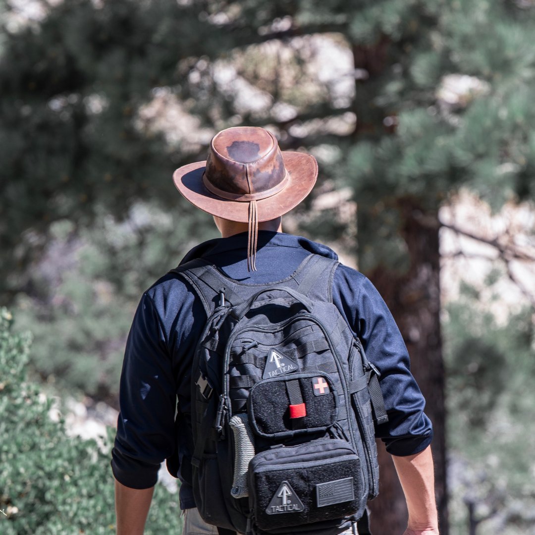 Blending rugged style with wilderness wanderlust, this cowboy ventures into the forest, equipped with a trusty 14er Tactical backpack. 🤠🌲 Let the spirit of the wild guide your adventures. #WildWestAdventure #ExploreNature #14erTactical