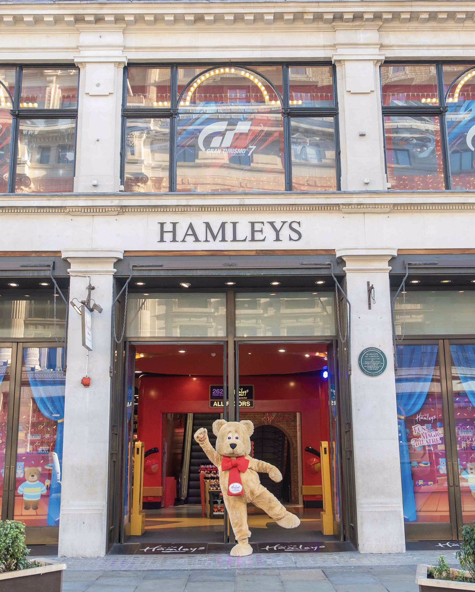 Hamley Bear's waving goodbye to the weekdays and HELLO to the weekend!!! 🤭 Who's got that Friday feeling?