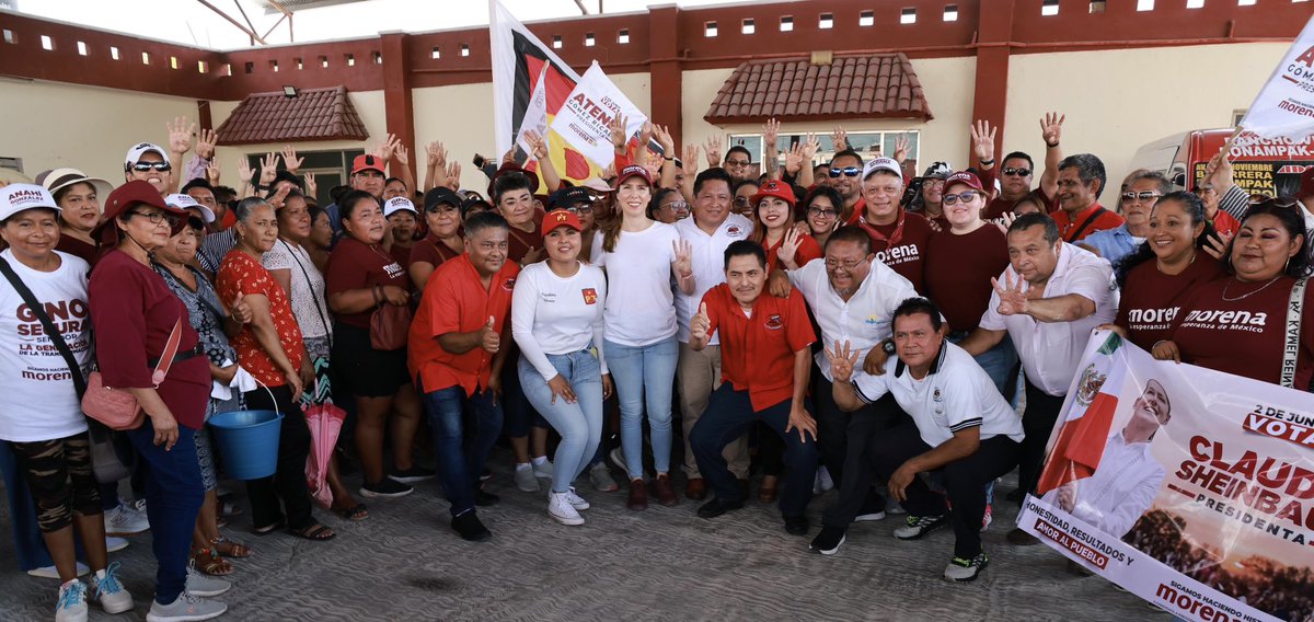 soyateneadeisla's tweet photo. Iniciamos este #Día5 de campaña con un alegre #Pegatón en Zona Continental, al cual se sumaron mis amigos del Sindicato de Taxistas, de la #CTM y de la #Fesoc, quienes respaldan este proyecto para darle continuidad a la transformación de Isla. Mujeres💪🏻

#SigamosTransformando🩷 https://t.co/Xs4SLHoPuP