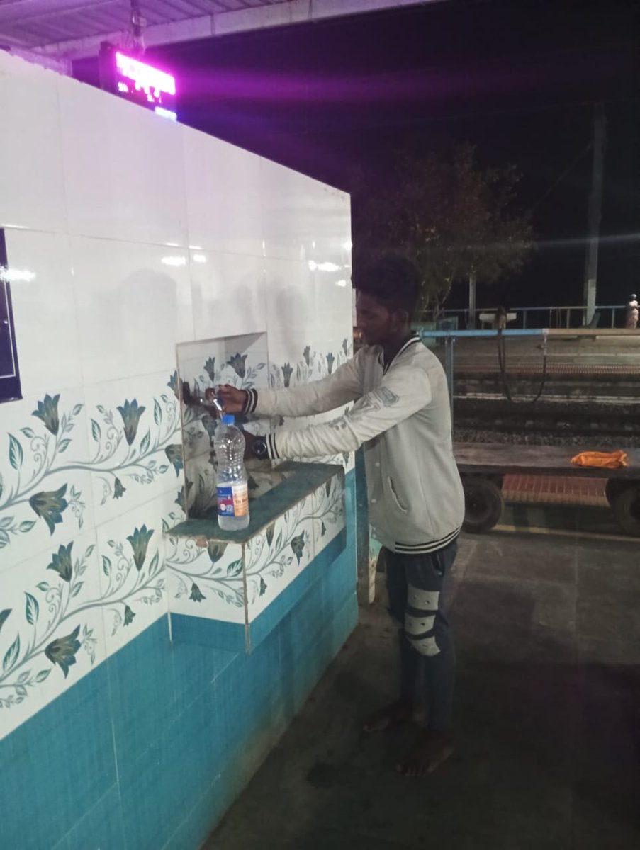 Promoting passenger comfort and well-being, 
#Nagapattinam Railway Station of #TiruchchirappalliDivision has implemented extensive 24 hrs water supply arrangements.