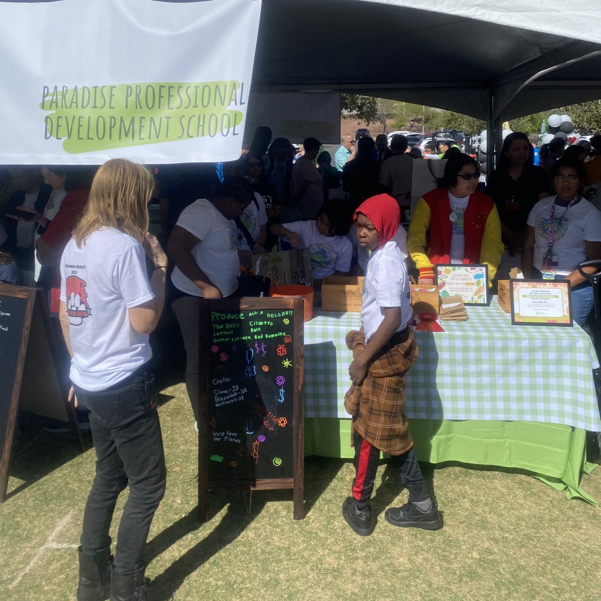 Howard Watts III (@howardwattsnv) on Twitter photo Enjoyed my first visit to the <a href="/GreenOurPlanet2/">Green Our Planet</a> student farmers market! Got some tasty Thai basil from Paradise in AD 15 along with a watercolor from Sunrise Acres (in AD 15 pre-redistricting 😭)
They were so excited to share their goods with us 🥬🎨🥹 Enjoyed my first visit to the <a href="/GreenOurPlanet2/">Green Our Planet</a> student farmers market! Got some tasty Thai basil from Paradise in AD 15 along with a watercolor from Sunrise Acres (in AD 15 pre-redistricting 😭)
They were so excited to share their goods with us 🥬🎨🥹