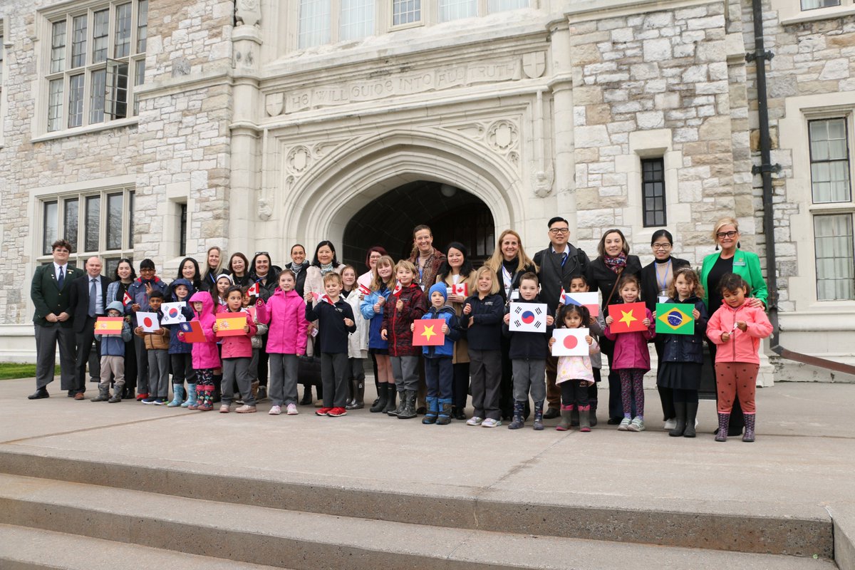 We were thrilled to welcome international agents from nine different countries for the CAIS_Schools FAM Tour this morning. We loved showcasing our small family school to our visitors, and are so proud of our student ambassadors who volunteered as hosts.

#cais_schools