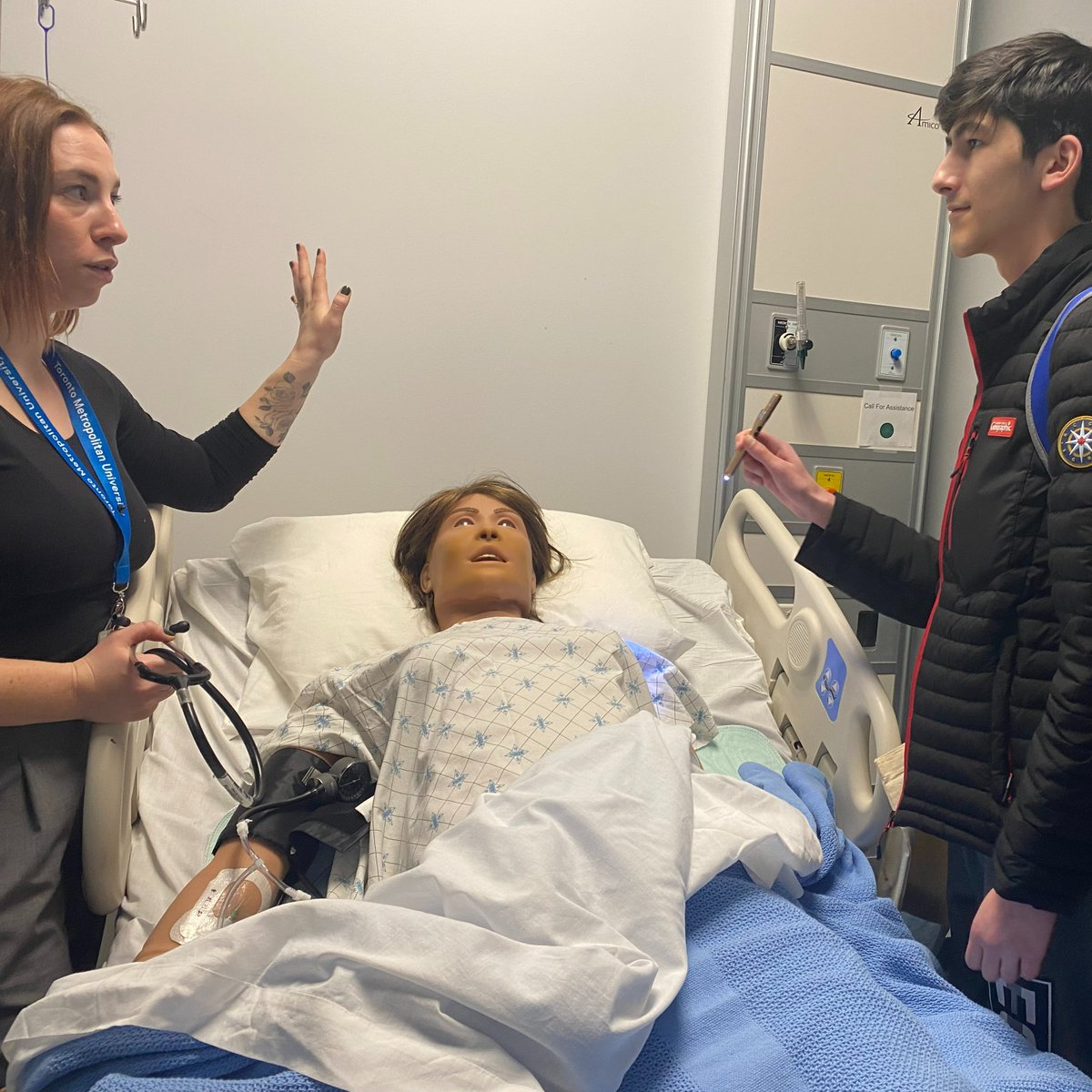 George S Henry tweet media