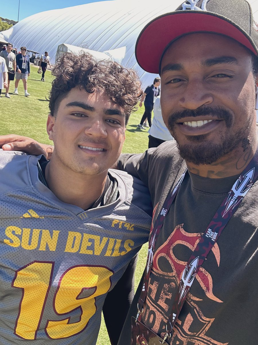 602PlayMakers's tweet photo. This what we love to see 2x Gatorade POY and 2023 State Champion QB, now FR QB at @ASUFootball..  @navibruzon and coach @JaelenStrong with a full circle moment. #602Playmakers https://t.co/gs4wbsIV88