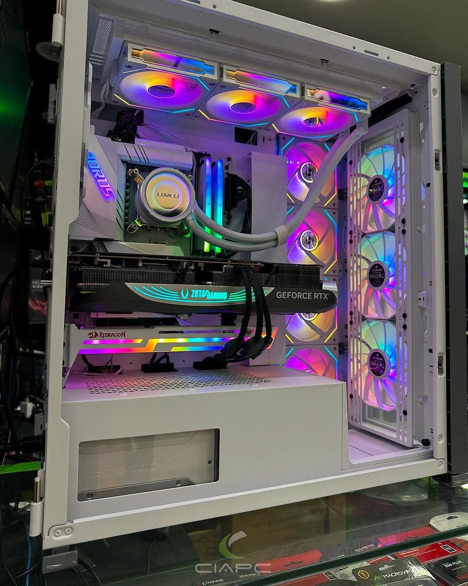 💫💻This beauty is sure to make you say 'YES PLEASE!', when shopping around for a new gaming PC.🔥

📷 IG: ciapc.informatica

#RTX4080 #RTX40 #Tech #GPU #PCHardware #PCComponents #GamingPC #PCBuild