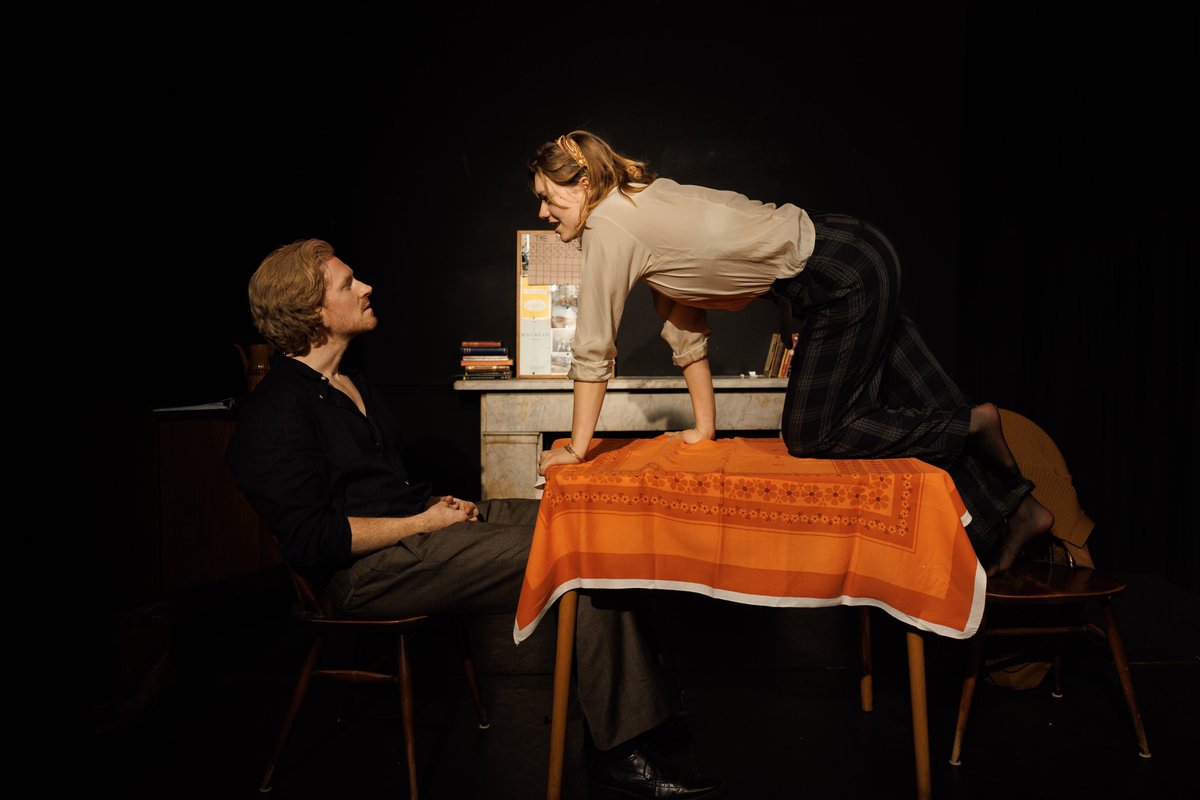 REVIEW: BETTER YESTERDAY at @BreadandRosesTC 16th – 20th April @honestfoolprods Robert McLanachan • Apr 19, 2024 ‘Faultless dark comedy about a celebrity couple in a tempestuous relationship who are hounded by the paparazzi.’ ★★★★★ londonpubtheatres.com/review-better-…