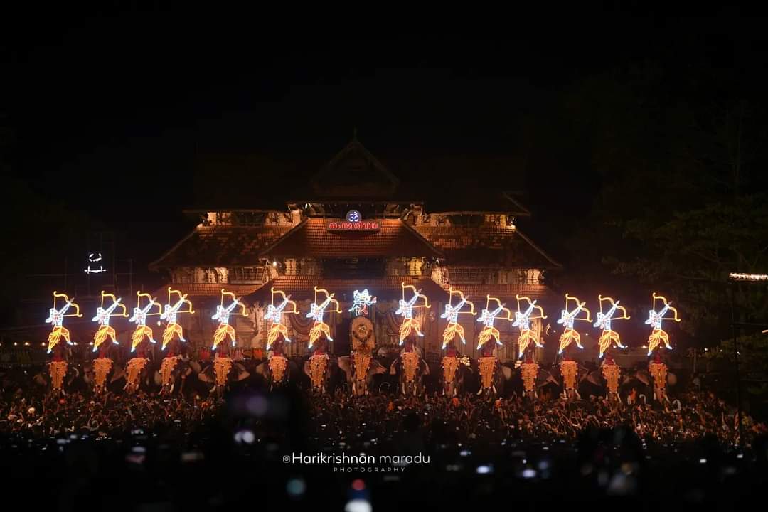 And you said that South India rejects Ram.
Dekh Feckulars....
#ThrissurPooram