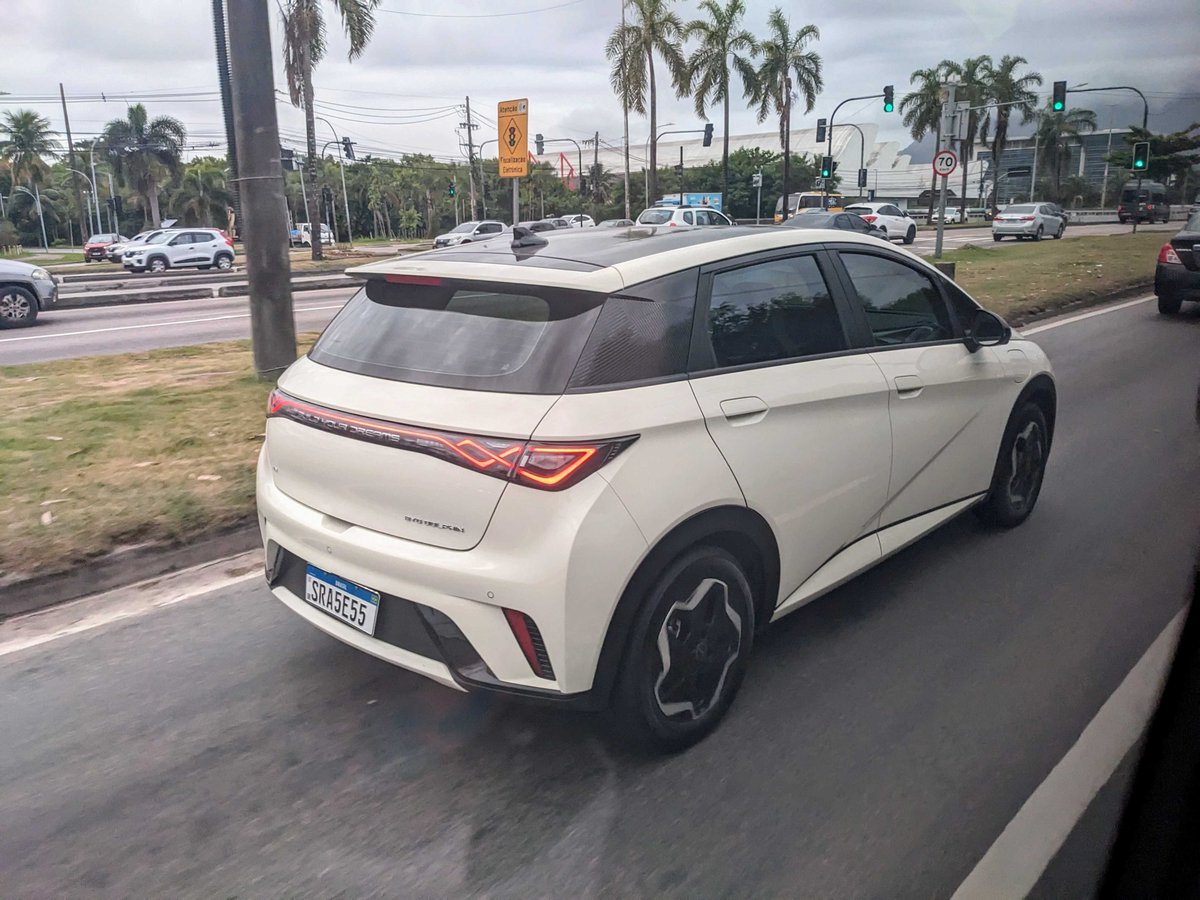 Saw one of the most popular EVs in the world for the first time in Brazil. Here, they cost about $20k new and BYD sells two Dolphins every five minutes. But because of tariffs, you can't get them in the US. @dylanmatt explains why that's silly. vox.com/climate/2024/3…
