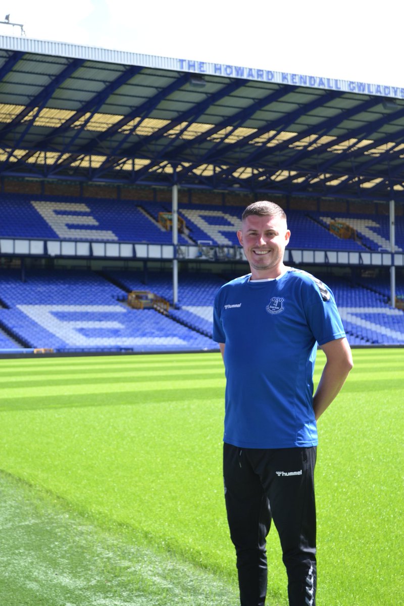 🏃‍♂️ Good luck to our HE Lead Tom Dickson who is running The London Marathon on Sunday to raise money for Leukaemia Care! If you would like to make a last minute donation you can visit his JustGiving page below justgiving.com/page/tom-dicks… #EFC #NSNO #LondonMarathon