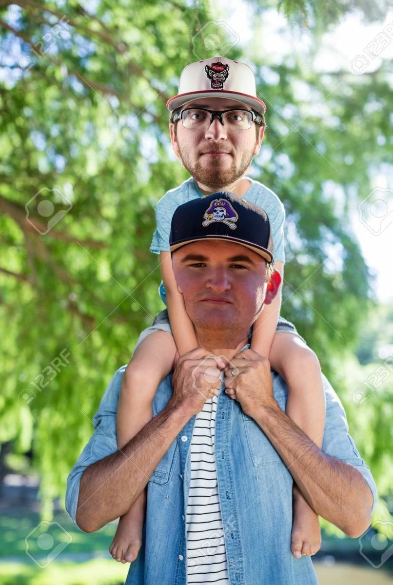 DerekAstoske's tweet photo. @bigdonkey47 Anyway you can throw this on a t-shirt since this dude owns me? Thanks in advance. https://t.co/eCTgabsQcb