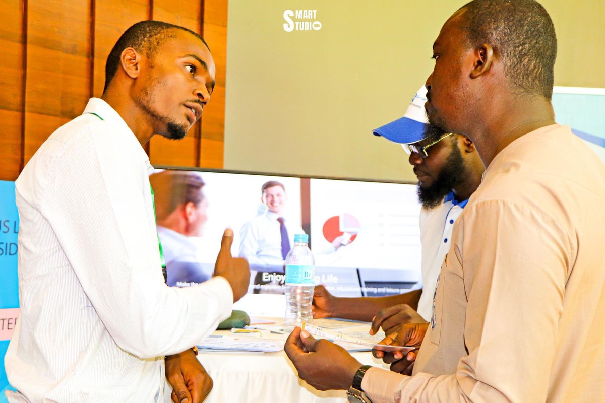 dev4smart's tweet photo. Les discussions passionnantes et les rencontres inspirantes ont marqué cette première journée.
Restez connectés pour suivre notre parcours lors de la @SenumNe24
#Dev4Smart
#Senum https://t.co/O9L02kGIvM