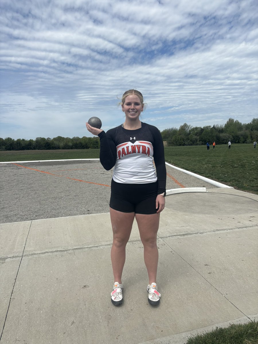 PalmyraXC's tweet image. Monster PR and new school record for Candra King @candraking_ in the shot put with a throw of 14.63m!! 🧡🖤🧡🖤#WeArePalmyra @BrianWosman @ChrisDuerr @WGEMSports @JHarper96 @phs_mo @wearepalmyra