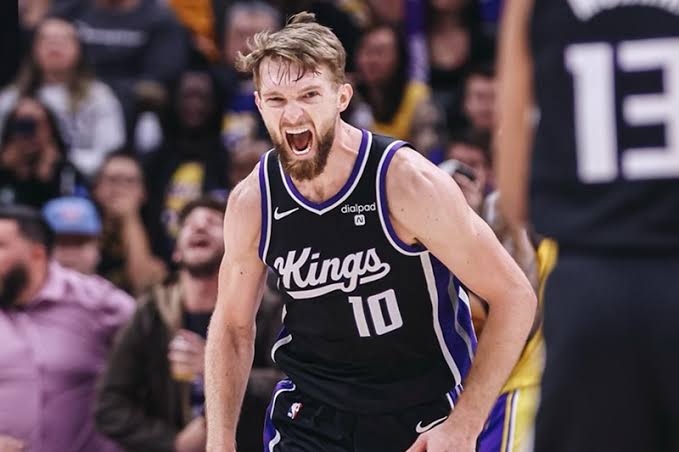 CourtsideTalks_'s tweet photo. É DECISÃO NO PLAY-IN! 🏀🇺🇲

Pelicans e Kings se enfrentam hoje, em Sacramento, por uma vaga na pós-temporada!

O vencedor do confronto vai enfrentar o Oklahoma City Thunder na primeira rodada dos Playoffs da NBA.

🔥🔥🔥 https://t.co/IMWwweLaJe