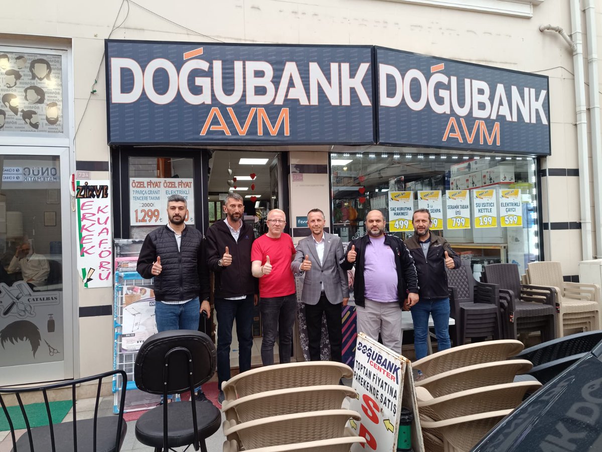 Serdivan İlçe Başkanımız Sinan Çokol Ve Yönetim Kurulu Üyelerimizle Birlikte DoğuBank AVM İşletme Sahibi Sayın Murat Dalgın Beye Ziyaret Gerçekleştirdik. Bu Davada Bende Varım Diyerek Yönetim Kurulu Ekibimize Dahil Olmuştur Hayırlı Olsun.
