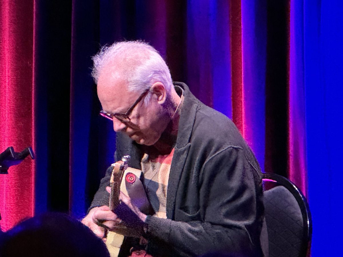 Benoit Bruneau tweet media