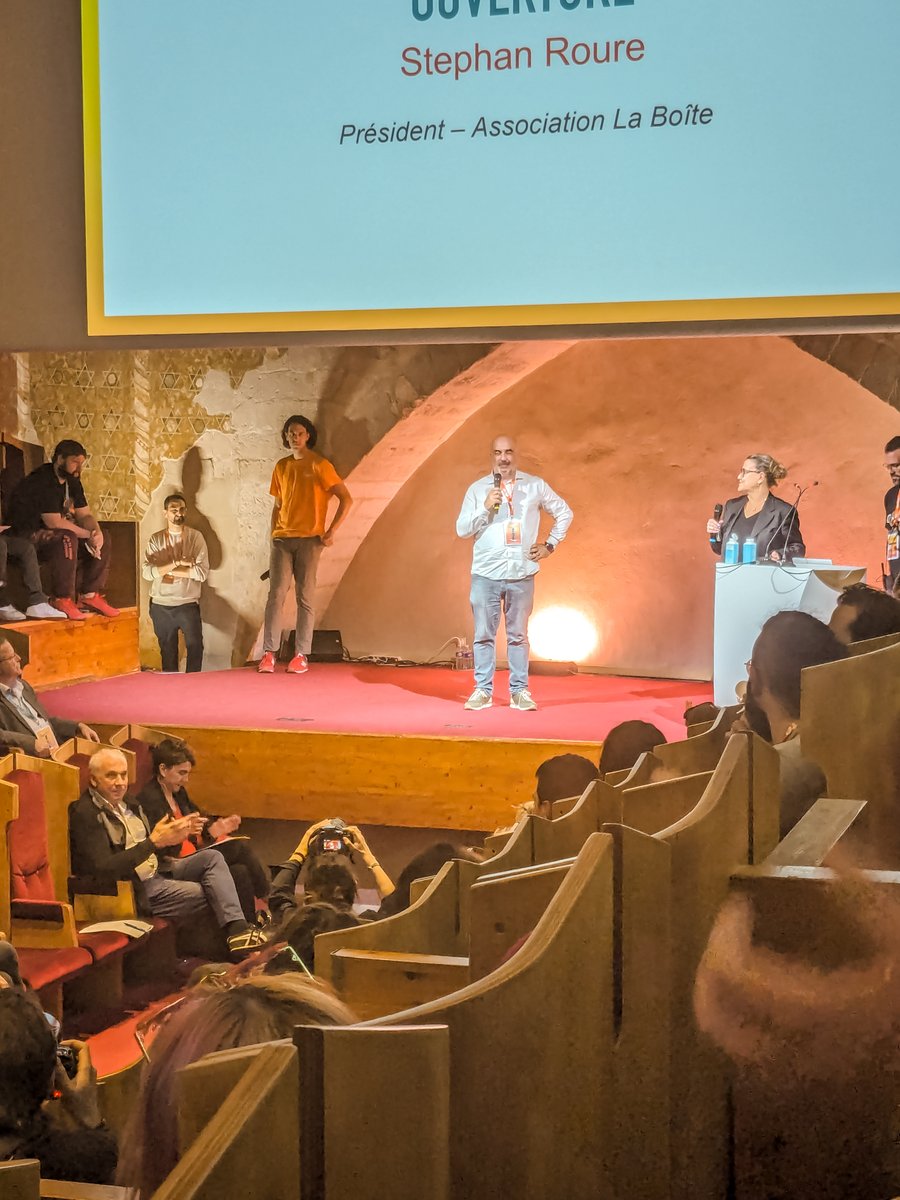 Encore une magnifique édition du <a href="/FramesAvignon/">FRAMES Web Video Festival</a> et <a href="/FramesPro/">FRAMES.Pro</a> qui a permis de revoir du monde et de faire superbe rencontre 👌
Toujours un bouillon de créativité qui permet de se rebooster et d'enrichir ces projets au fil des discussions 🎬