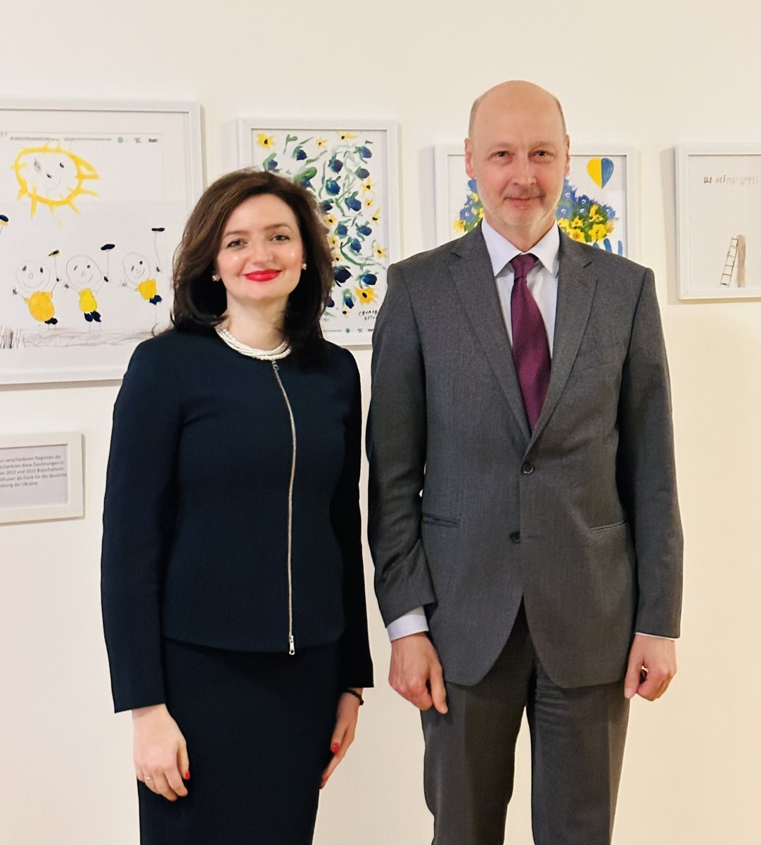 Great meeting with Thomas Lenk, Head of Ukraine department of the German Foreign Office. We exchanged views on policies and strategies to support Ukrainians in Germany and strengthen their identity. Thank you, Germany, for your help #StandWithUkraine